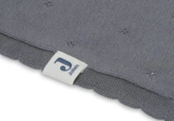 Jollein Pointelle Storm Grey 100 X 150 Cm Ledikantdeken 516-522-66064 -Babyproducten Winkel Deken Ledikant 100x150cm Pointelle Storm Grey 4
