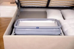 Chicco Next2me Pop-Up Grey Mist Wieg Aan Bed 07079299720000 18 Chicco Next2me Pop-Up Grey Mist Wieg Aan Bed 07079299720000 -Babyproducten Winkel Foto Chicco 2