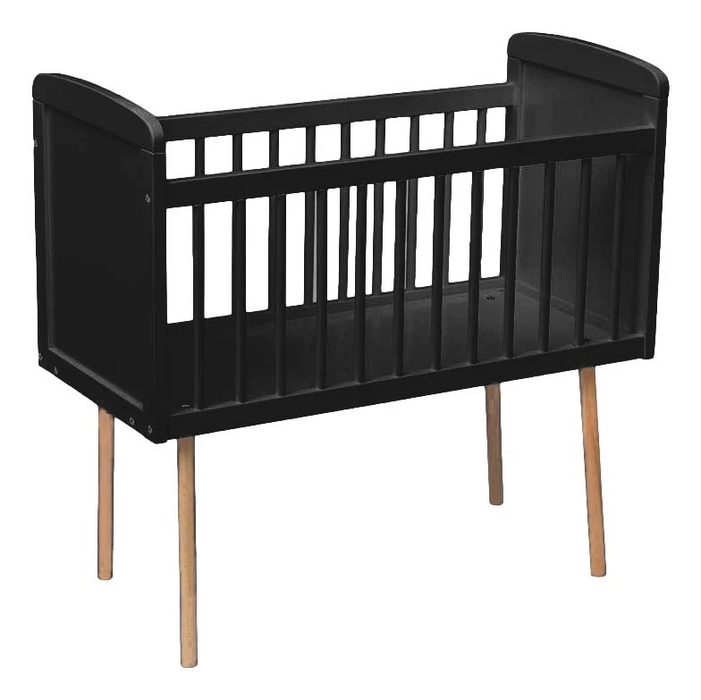 Amal II Antonio Zwart Wiegje 3 Amal II Antonio Zwart Wiegje