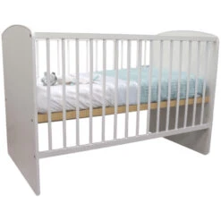 Babykamer Jasper: Ledikant, Commode En 2-Deurskast -Babyproducten Winkel babykamer jasper ledikant commode en 2 deurskast 4 1