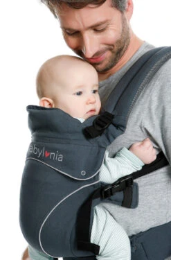 Babylonia Flexia Sepia Draagzak BDDFLEX_1_502 -Babyproducten Winkel babylonia flexia deep grey draagzak 2 1