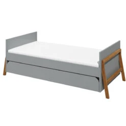 Bellamy Lotta Grey Babykamer: Ledikant/Juniorbed, Commode En 2-Deurskast 21 Bellamy Lotta Grey Babykamer: Ledikant/Juniorbed, Commode En 2-Deurskast -Babyproducten Winkel bellamy lotta grey 70 x 140 cm ledikant juniorbed loszlo70 6 2