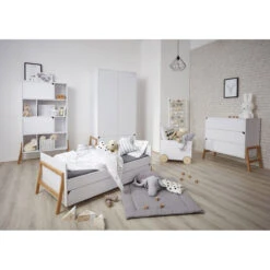 Bellamy Lotta Snow Babykamer: Ledikant/Juniorbed, Commode En 2-Deurskast -Babyproducten Winkel bellamy lotta snow babykamer 3 2