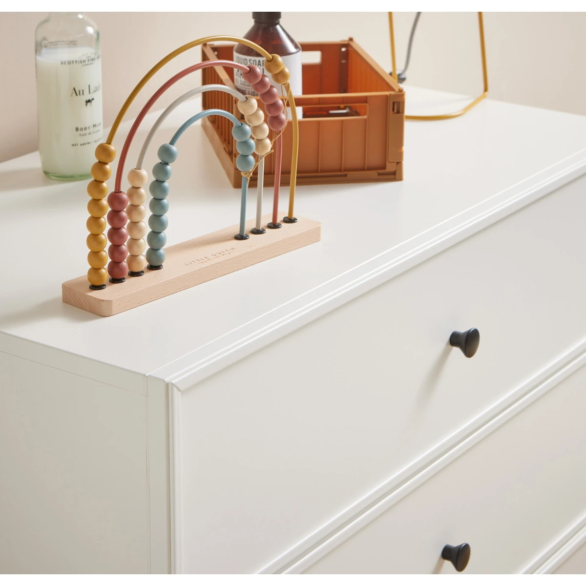 Bellamy Lumi White Babykamer: Ledikant/Juniorbed, Commode En 2-Deurskast 20 Bellamy Lumi White Babykamer: Ledikant/Juniorbed, Commode En 2-Deurskast - Afbeelding 18