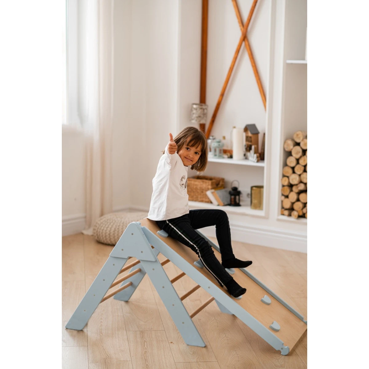 Luna Toys Blauw Houten Klimrek Met Glijbaan LU-36967 8 Luna Toys Blauw Houten Klimrek Met Glijbaan LU-36967 - Afbeelding 6