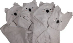 Blush & Blossom Koala Kyle 1-2jr Badstof Badjas TR-BB4212 17 Blush & Blossom Koala Kyle 1-2jr Badstof Badjas TR-BB4212 -Babyproducten Winkel blush blossom koala kyle bathcape bathrobe bibs poncho 1