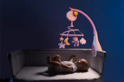 Chicco Next2Me Dreams Pink Muziekmobiel C07627.10 -Babyproducten Winkel chicco next2dreams baby roze muziekmobiel 2 1