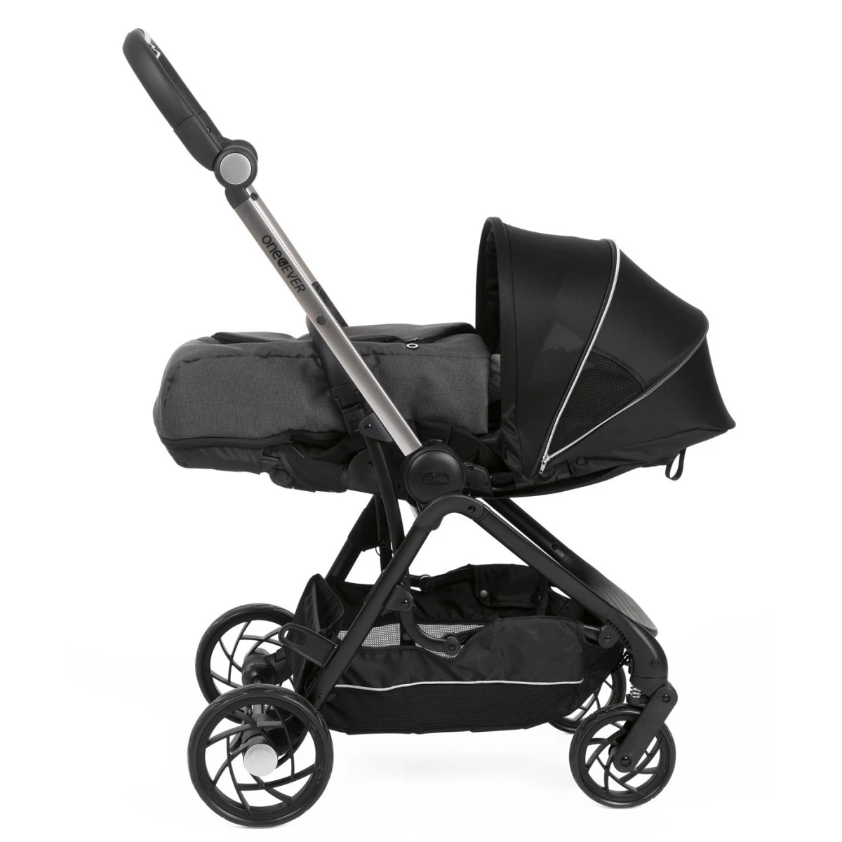 Chicco Pirate Black Babynestje Voor One4Ever Wandelwagen 607968442 4 Chicco Pirate Black Babynestje Voor One4Ever Wandelwagen 607968442 - Afbeelding 2