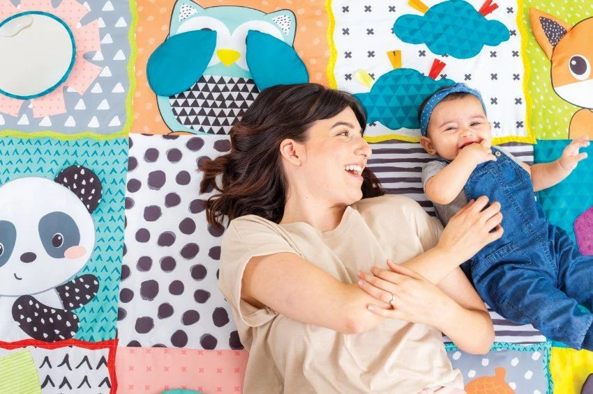 Infantino Fold & Go Giant 125 X 165 Cm Speelkleed BK-313000 8 Infantino Fold & Go Giant 125 X 165 Cm Speelkleed BK-313000 - Afbeelding 6