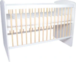 Babyproducten Winkel -Babyproducten Winkel ledikant karolina wit naturel