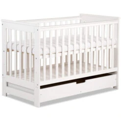 Babykamer Lieke Wit: Ledikant & Commode -Babyproducten Winkel ledikant lieke wit 60x120 cm 1