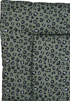 MamaLoes Panter Groen 80 X 100 Cm Omkeerbaar Boxkleed ML020227 16 MamaLoes Panter Groen 80 X 100 Cm Omkeerbaar Boxkleed ML020227 -Babyproducten Winkel mamaloes panther army green omkeerbaar boxkleed ml3438 03