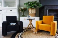 Ding Jamie Velvet Okergeel Kinderfauteuil DI-34201 -Babyproducten Winkel mamaloes ding jamie 14