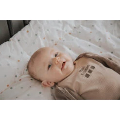 MamaLoes Nougat Bloemen 80 X 100 Cm Omkeerbaar Boxkleed ML020233 21 MamaLoes Nougat Bloemen 80 X 100 Cm Omkeerbaar Boxkleed ML020233 -Babyproducten Winkel mamaloes stippen 80 x 100 cm omkeerbaar boxkleed ml020232 15 4