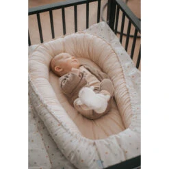 MamaLoes Panther Army Green Omkeerbaar Babynest ML3038 15 MamaLoes Panther Army Green Omkeerbaar Babynest ML3038 -Babyproducten Winkel mamaloes stippen omkeerbaar babynest ml020107 10