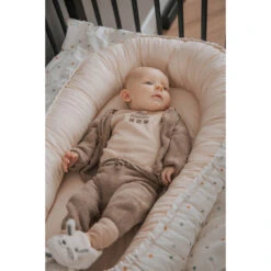 MamaLoes Berry Branch Omkeerbaar Babynest ML3061 17 MamaLoes Berry Branch Omkeerbaar Babynest ML3061 -Babyproducten Winkel mamaloes stippen omkeerbaar babynest ml020107 12 1