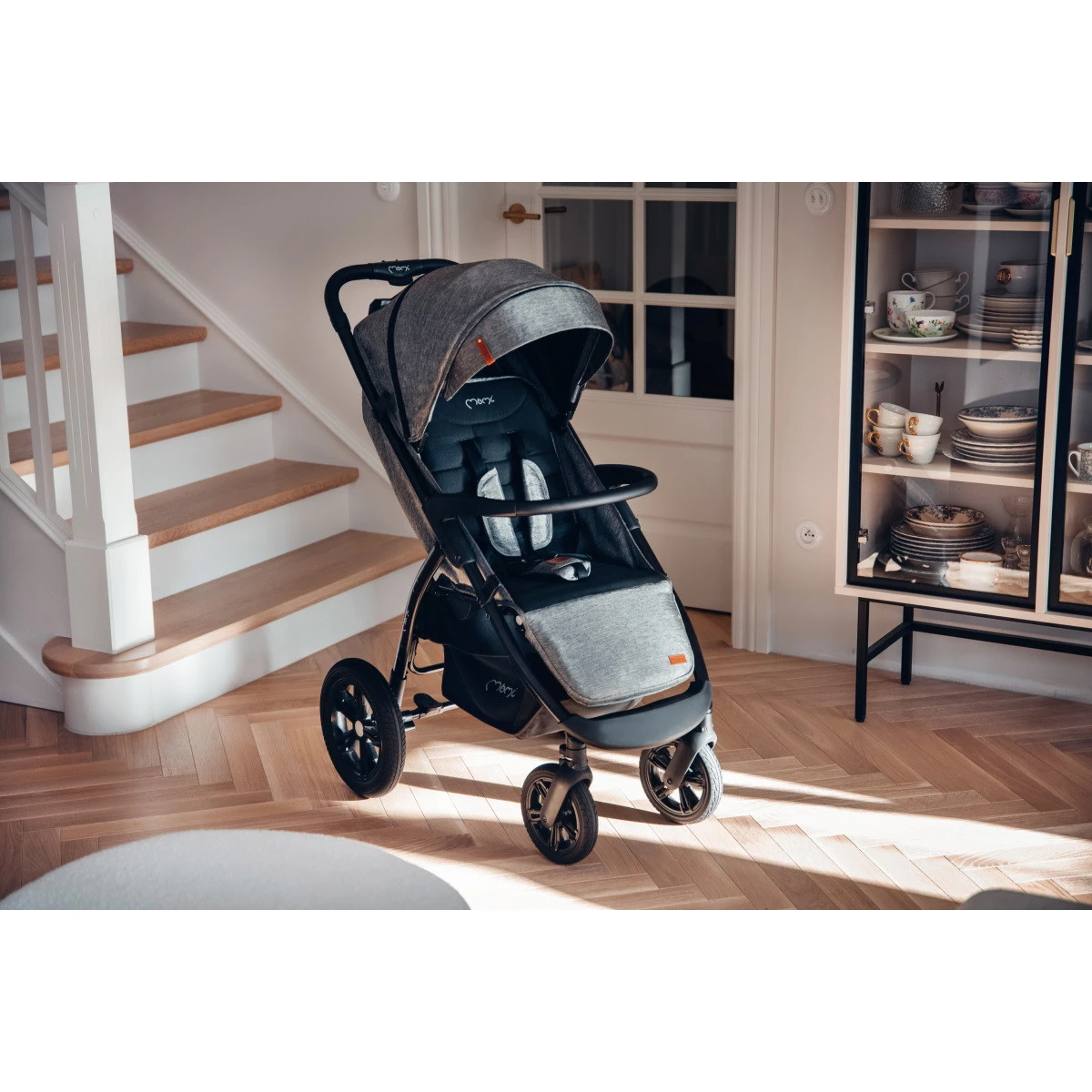 Momi Miya Grey Wandelwagen WOSP00032 17 Momi Miya Grey Wandelwagen WOSP00032 - Afbeelding 15