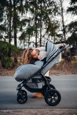 Momi Miya Grey Wandelwagen WOSP00032 38 Momi Miya Grey Wandelwagen WOSP00032 -Babyproducten Winkel momi miya wandelwagen wosp00031 23