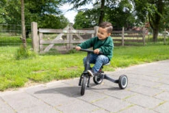 Topmark Kaya Olijf Groen 4-in-1 Loopfiets T6079.green06 15 Topmark Kaya Olijf Groen 4-in-1 Loopfiets T6079.green06 -Babyproducten Winkel topmark kaya 4 in 1 loopfiets 1 1