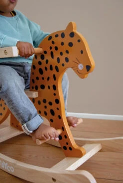 Tryco Luipaard Houten Hobbeldier TR-353009 -Babyproducten Winkel tr 353009 tryco wooden rocking animal leopard 04
