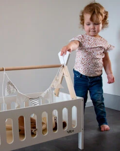 Tryco Tipi Houten Poppenbed TR-353013 10 Tryco Tipi Houten Poppenbed TR-353013 -Babyproducten Winkel tr 353013 tryco wooden tipi doll bed 05