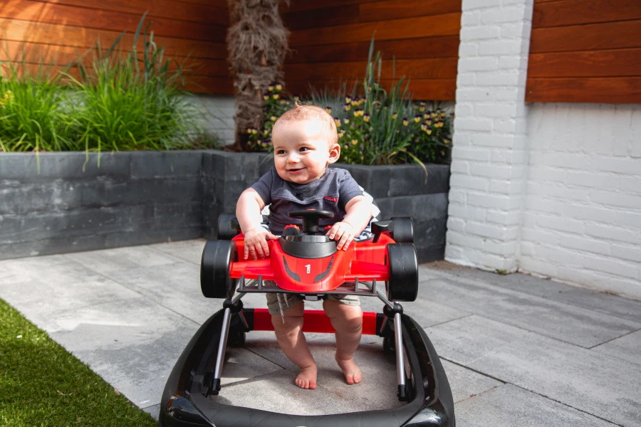 Tryco F1 Racer Black 2-in-1 Loopstoel En Loopwagen TR-362703 15 Tryco F1 Racer Black 2-in-1 Loopstoel En Loopwagen TR-362703 - Afbeelding 13