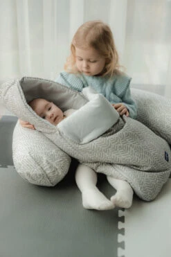 Zaffiro Geo Bottle Green Voedingskussen 1036 -Babyproducten Winkel zaffiro geo bottle green voedingskussen 1036 1 1